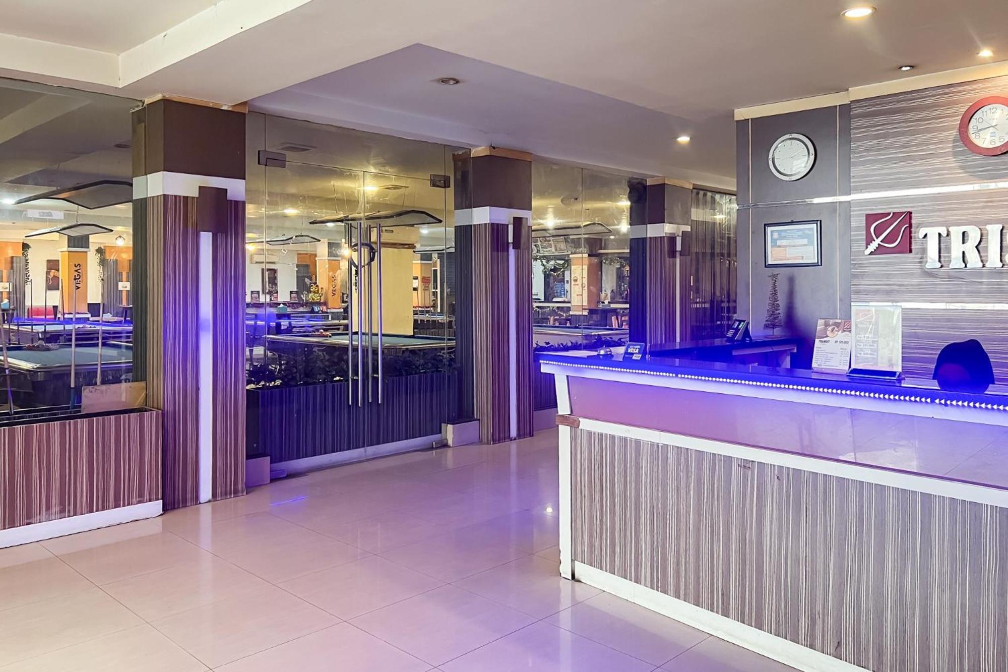 Urbanview Trisula Hotel Makasar Zewnętrze zdjęcie